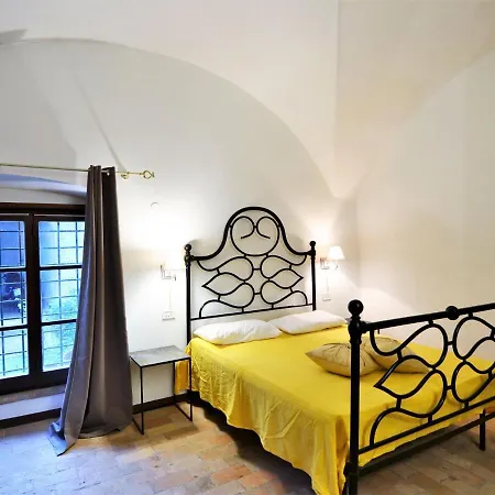 Daire In Umbria With Shared Pool