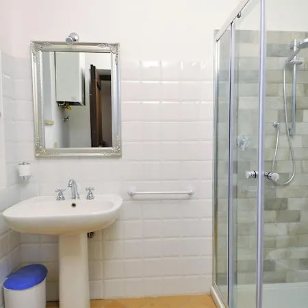 Daire In Umbria With Shared Pool